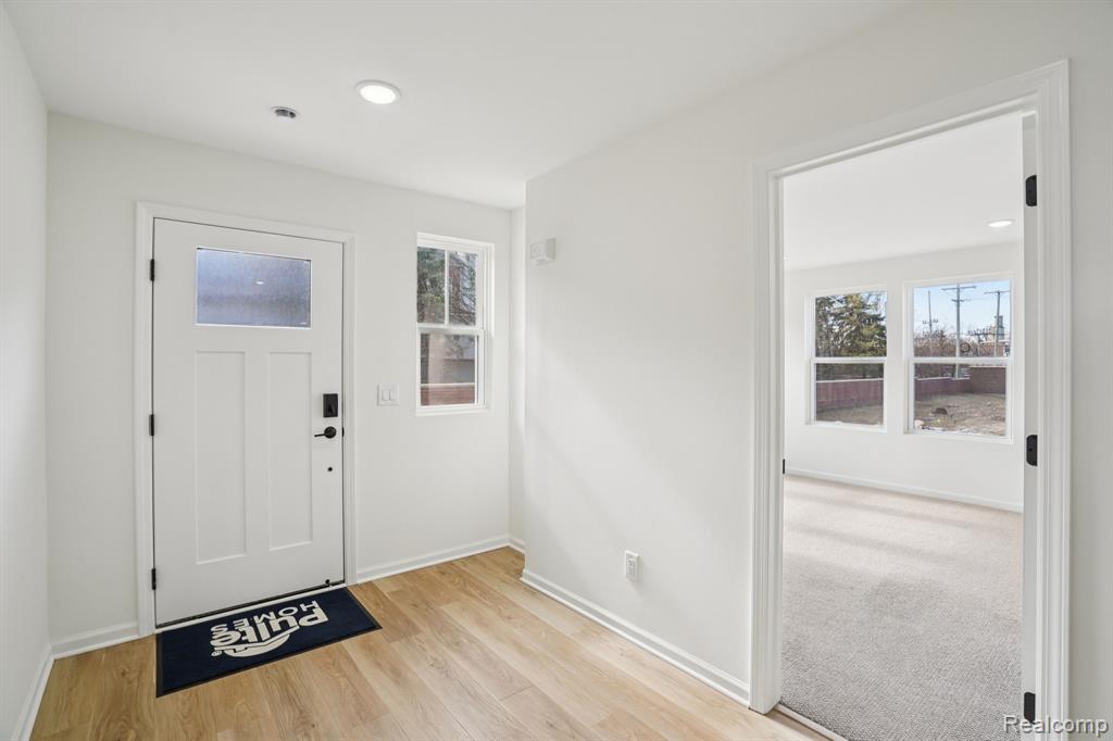42806 Atwood Avenue, Novi, MI — Photo 6