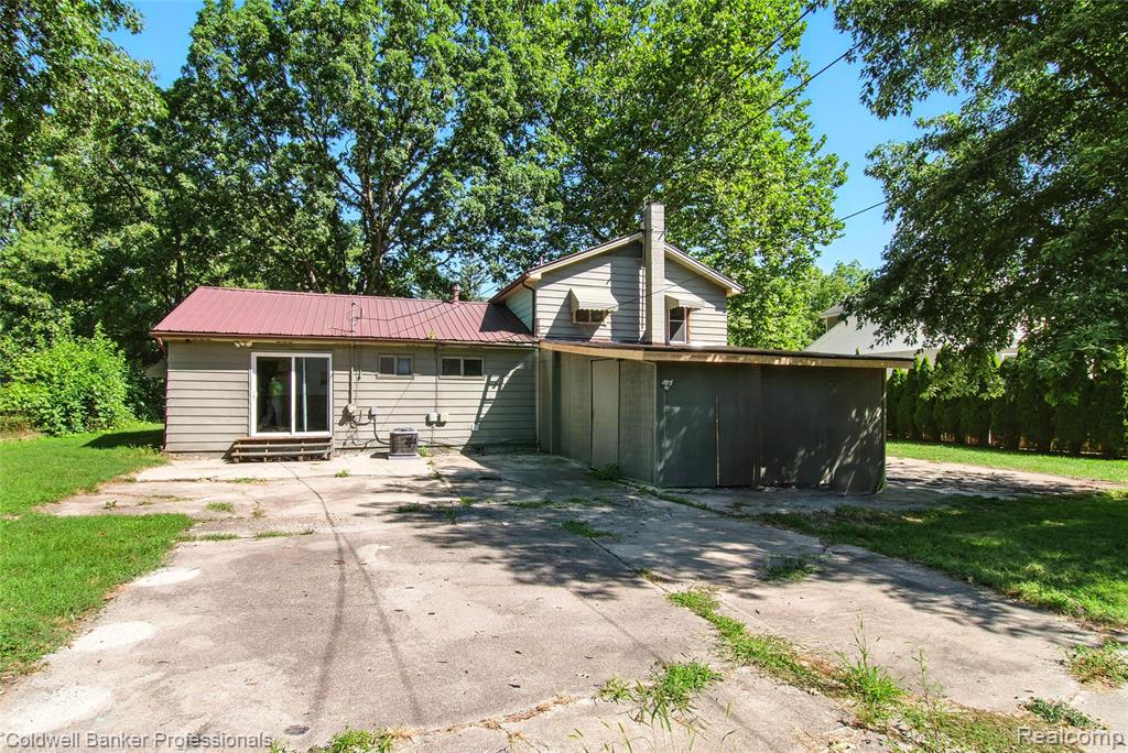 5567 Eldridge Drive, Waterford, MI 48327 — Photo 3