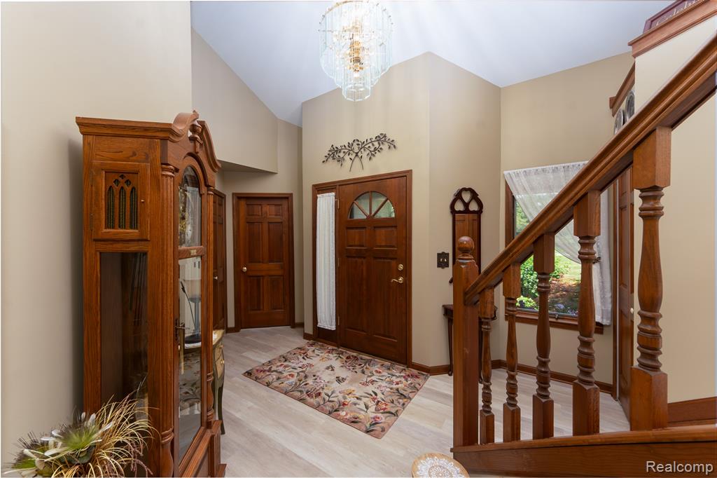 6939 West Ridge Drive, Brighton, MI 48116 — Photo 25