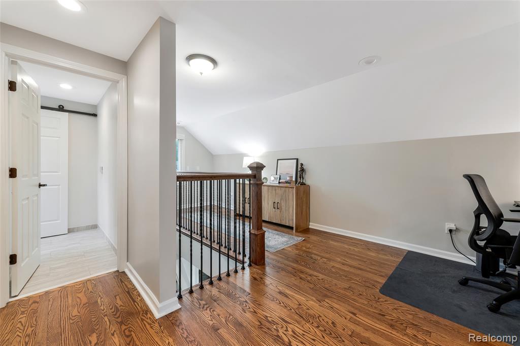 10054 Lincoln Drive, Huntington Woods, MI — Photo 29