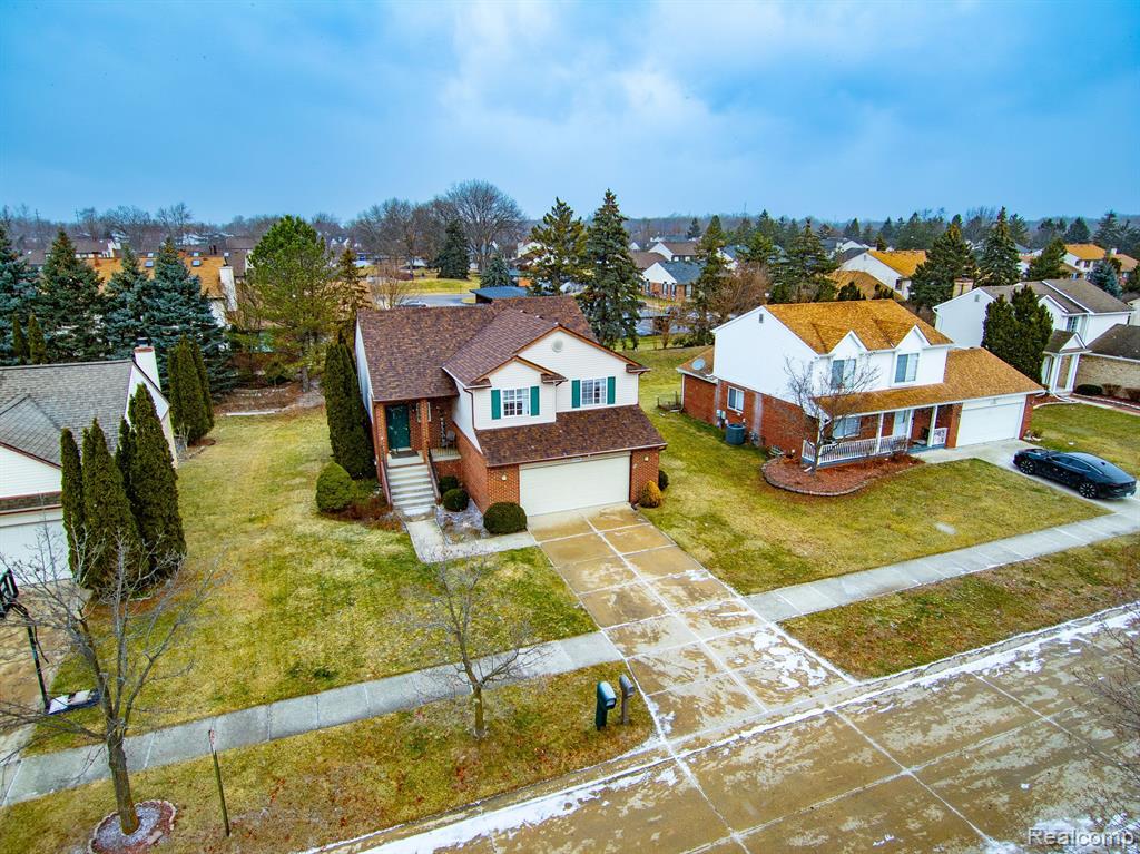 41306 WESTFIELD Circle, Canton, MI 48188 — Photo 28