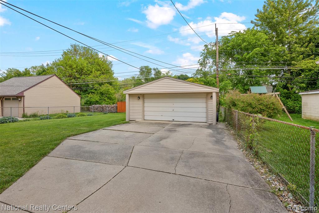 9924 Arden Street, Livonia, MI 48150 — Photo 4