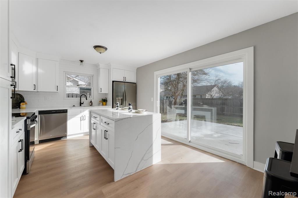 4824 Hyde Park Drive, Troy, MI 48085 — Photo 5