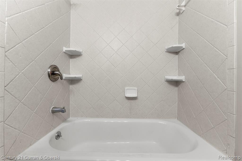 1046 6th Street, Wyandotte, MI 48192 — Photo 23