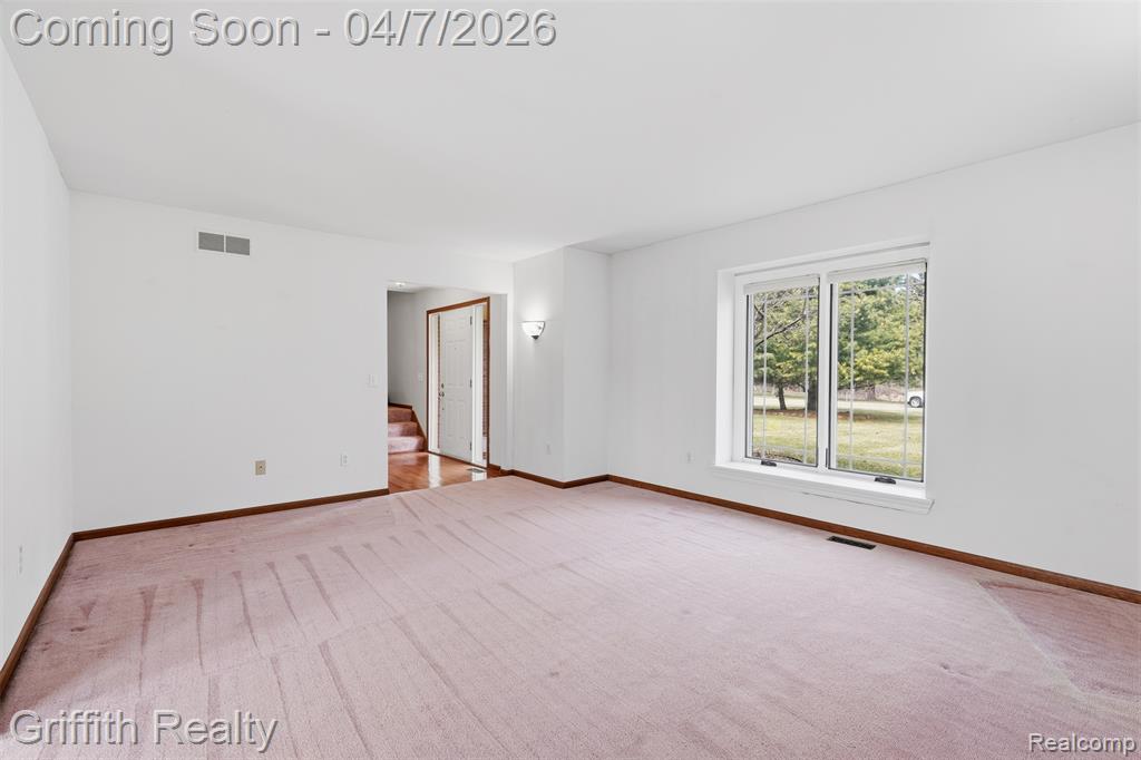 2142 Cumberland Drive, Brighton, MI 48114 — Photo 15