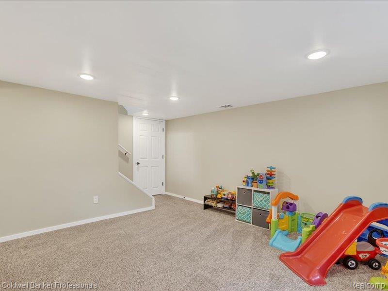 6091 Rocking Chair Road, Grand Blanc, MI 48439 — Photo 33