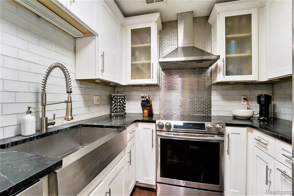 1332 S MAIN Street, Royal Oak, MI 48067 — Photo 14