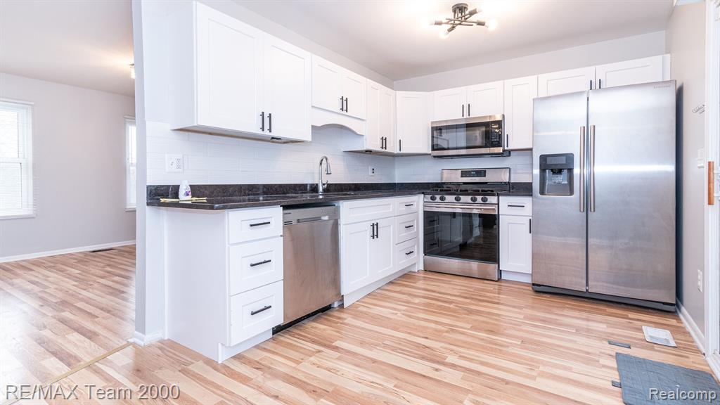 44820 JOY Road, Plymouth, MI 48170 — Photo 17