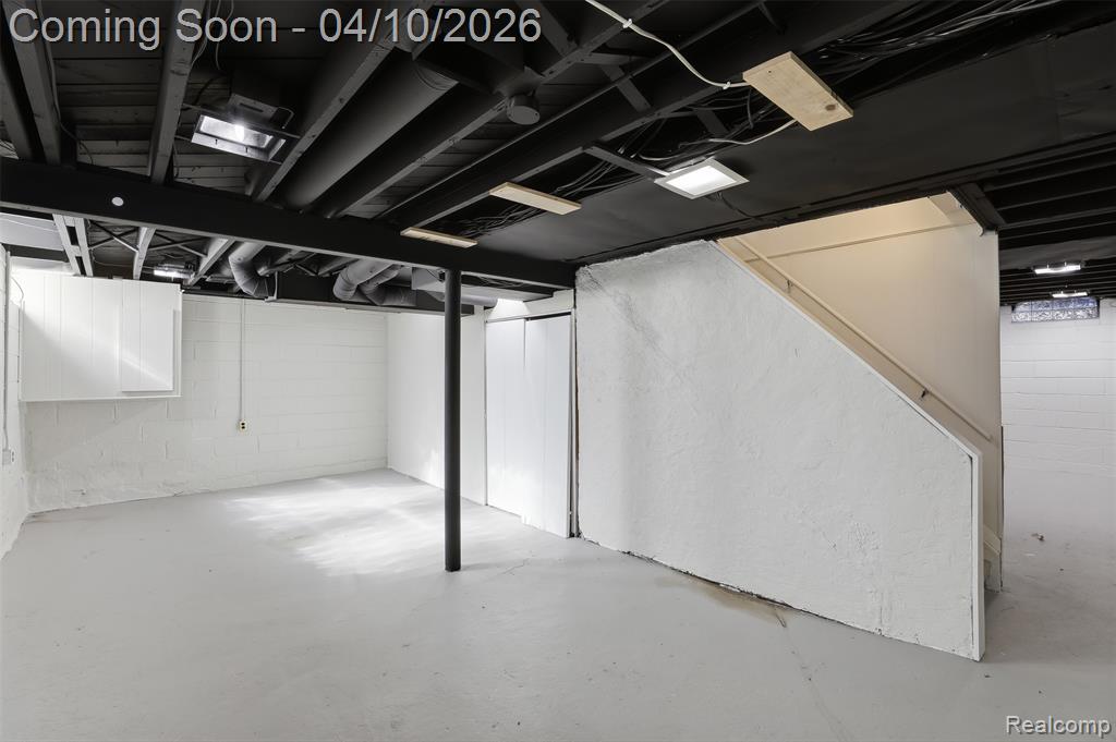 20201 Lancaster Street, Harper Woods, MI 48225 — Photo 25
