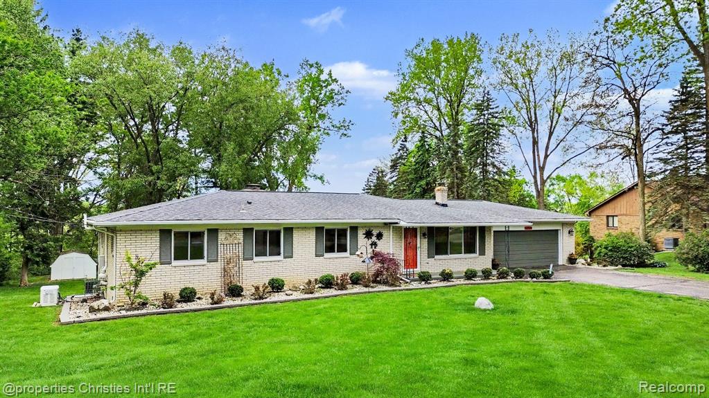 6905 W Church Street, Clarkston, MI — Photo 3
