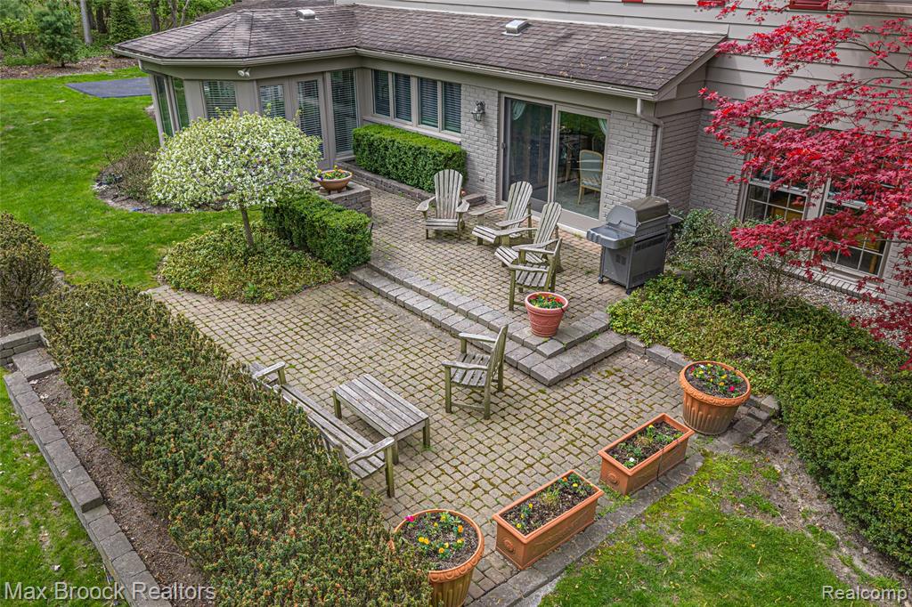 25933 Hersheyvale Drive, Franklin, MI 48025 — Photo 30