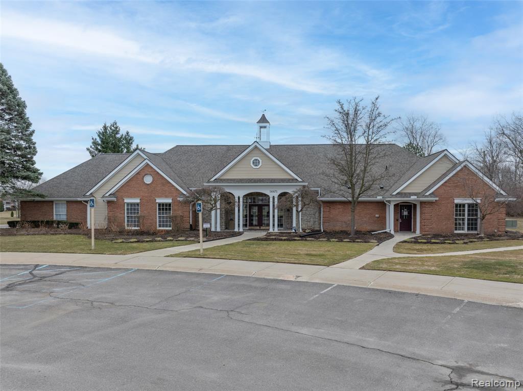 56103 CHESAPEAKE Trail, Shelby Twp, MI 48316 — Photo 6