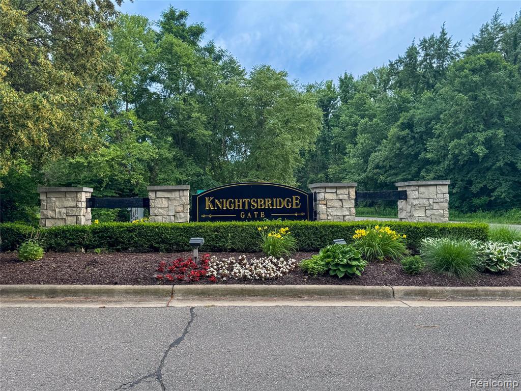 51224 Luke Lane, Novi, MI — Photo 55