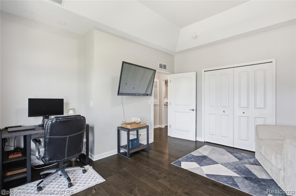 5530 Arbor Chase Drive, 14, Ann Arbor, MI 48103 — Photo 25