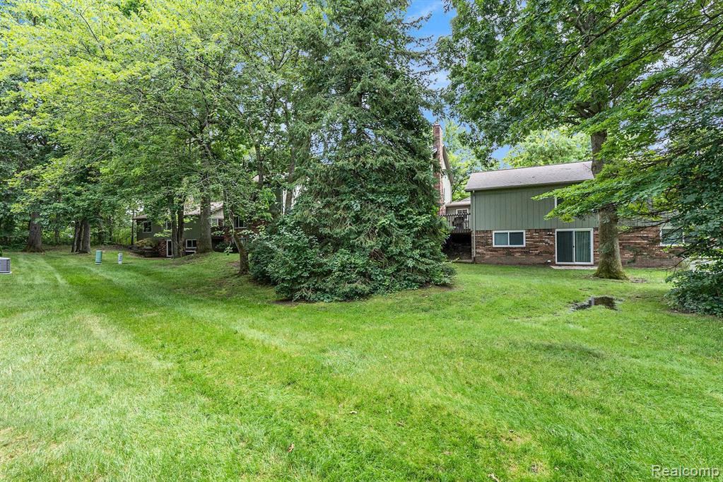 4077 JUSTIN Court, Bloomfield Hills, MI 48302 — Photo 24
