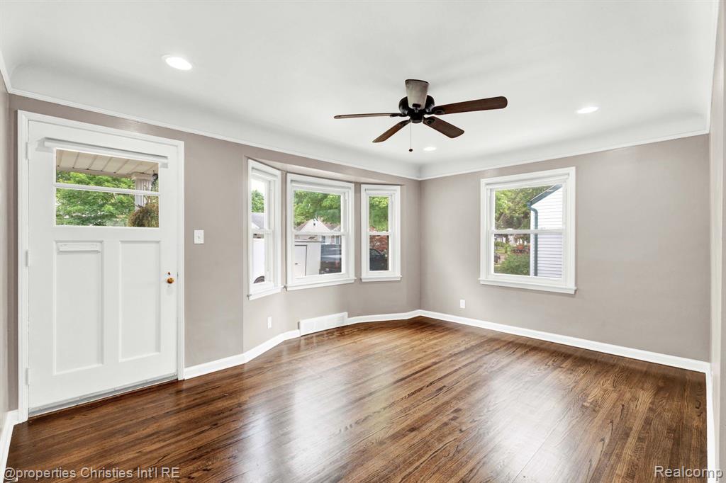 4271 PRAIRIE Avenue, Berkley, MI 48072 — Photo 8
