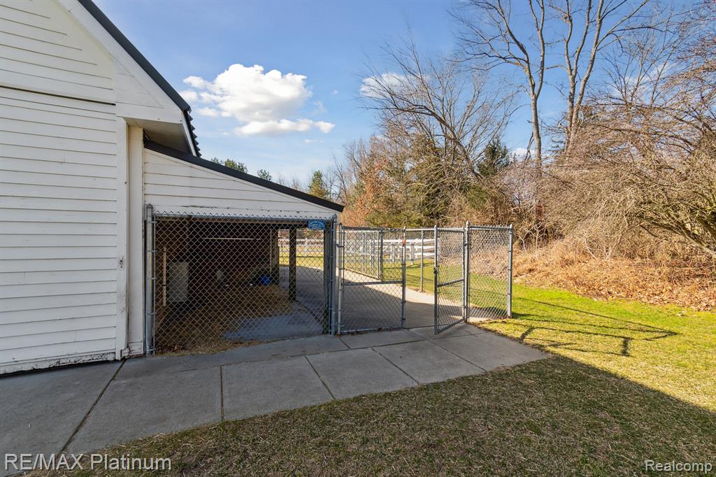 3304 OUTBACK Trail, Pinckney, MI 48169 — Photo 39