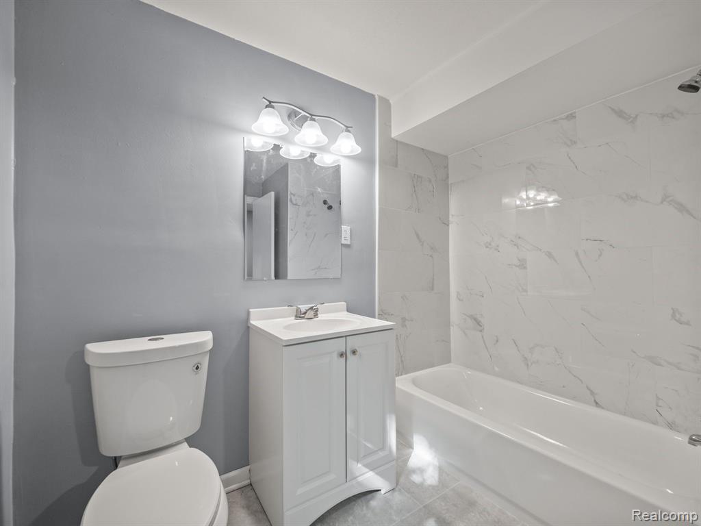 14514 CHANDLER PARK Drive, Detroit, MI 48224 — Photo 14