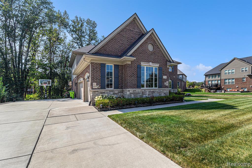 47541 Villa Terrace Court, Novi, MI — Photo 5