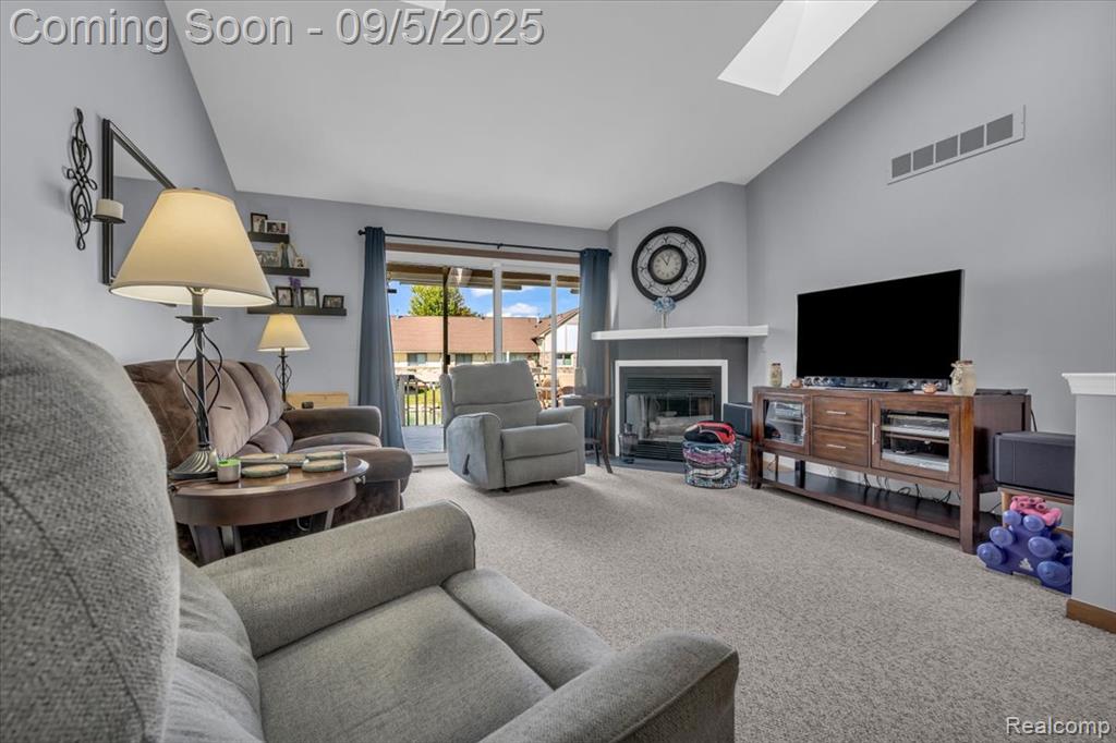 43559 Riverbend Boulevard, Clinton Twp, MI 48038 — Photo 5