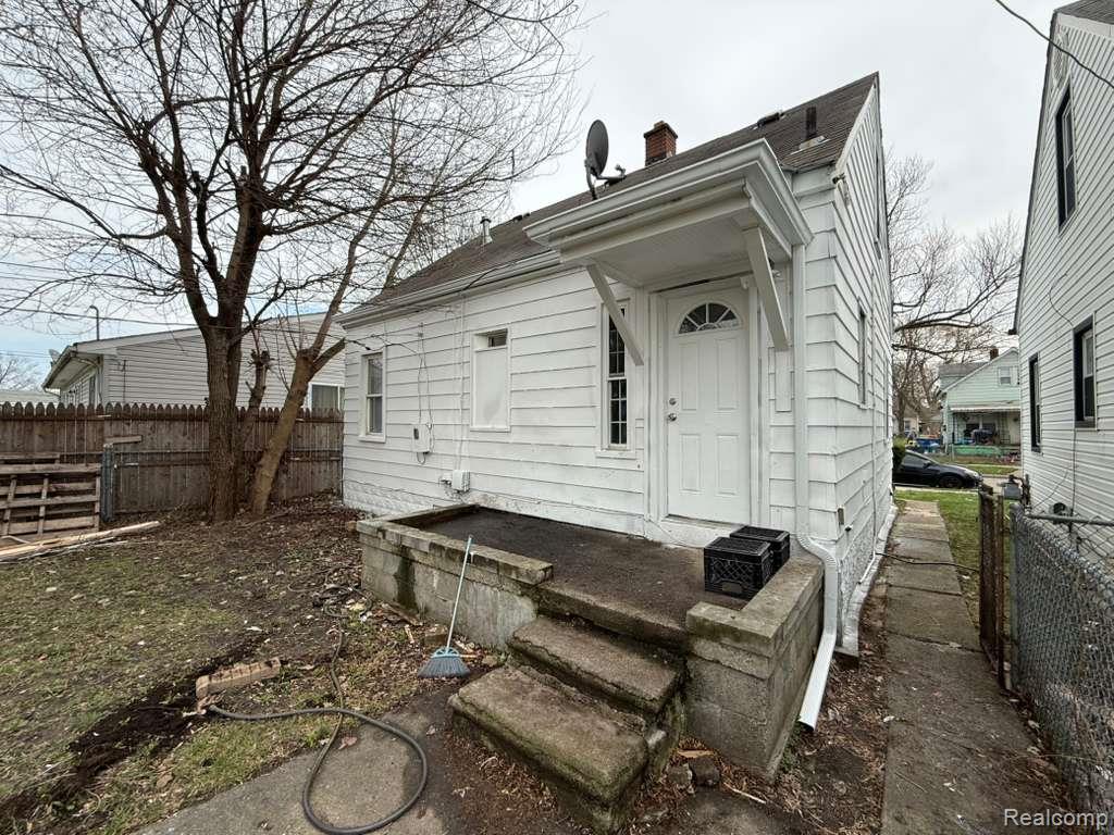 8209 Orchard Avenue, Warren, MI 48089 — Photo 19
