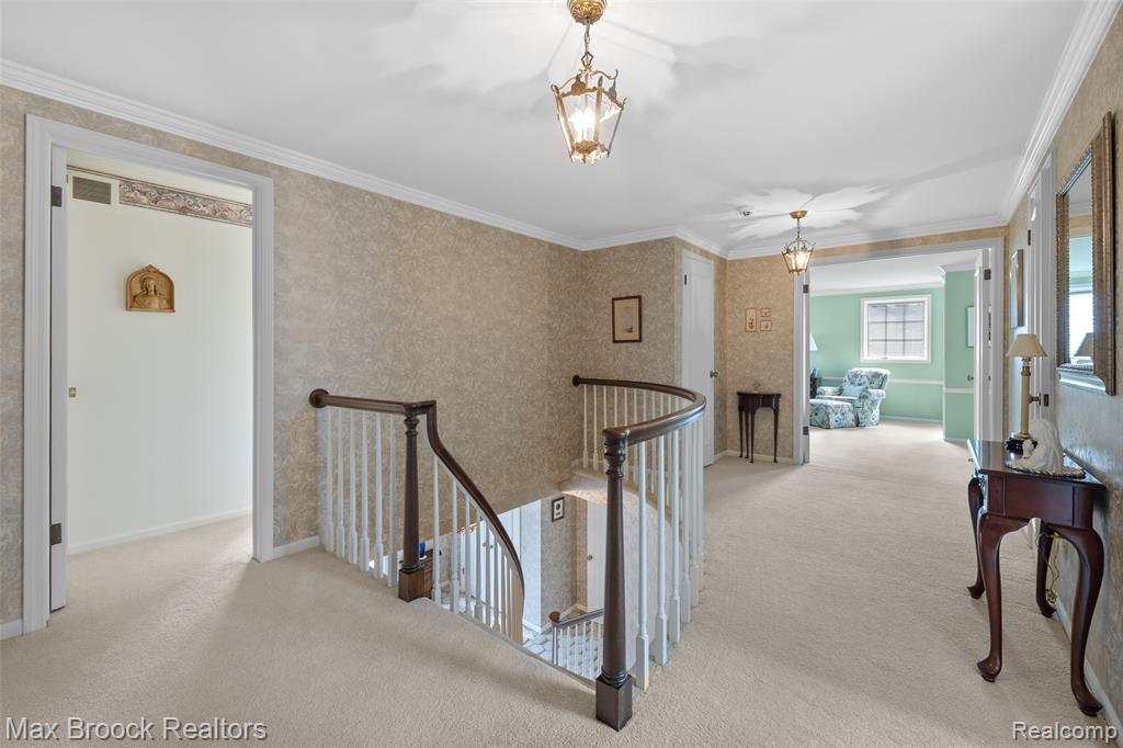 1818 Argosy Court, Bloomfield, MI 48302 — Photo 19