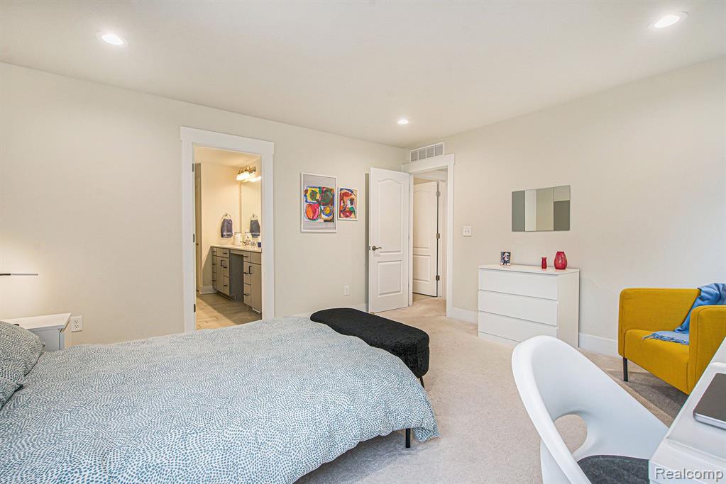 2822 Dillon Drive, Ann Arbor, MI 48105 — Photo 23
