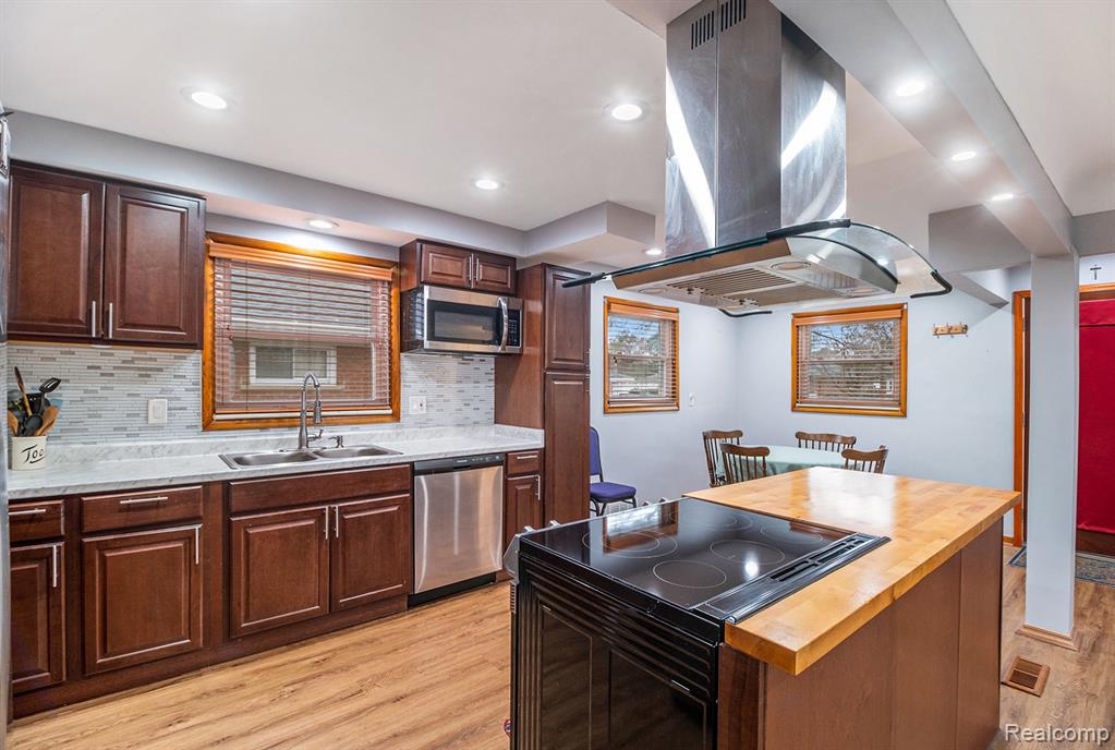 4001 Roosevelt Boulevard, Dearborn Heights, MI 48125 — Photo 5