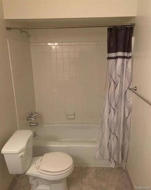 7325 WOODVIEW DR. Unit #4, Westland, MI — Photo 5