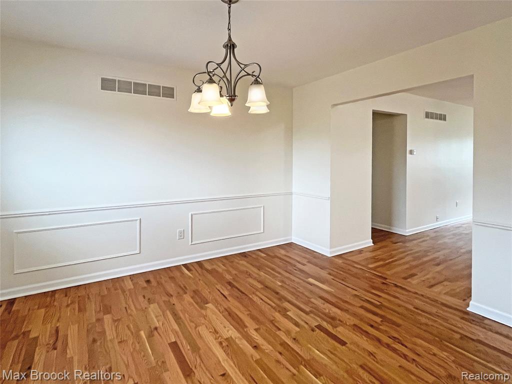 801 W LONG LAKE Road, A-4, Bloomfield Hills, MI 48302 — Photo 12