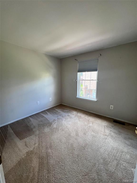 8982 Shawn Drive, Sterling Heights, MI 48312 — Photo 13