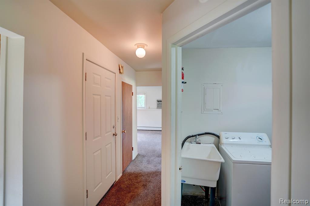 943 BRADLEY Avenue, Flint, MI 48503 — Photo 27