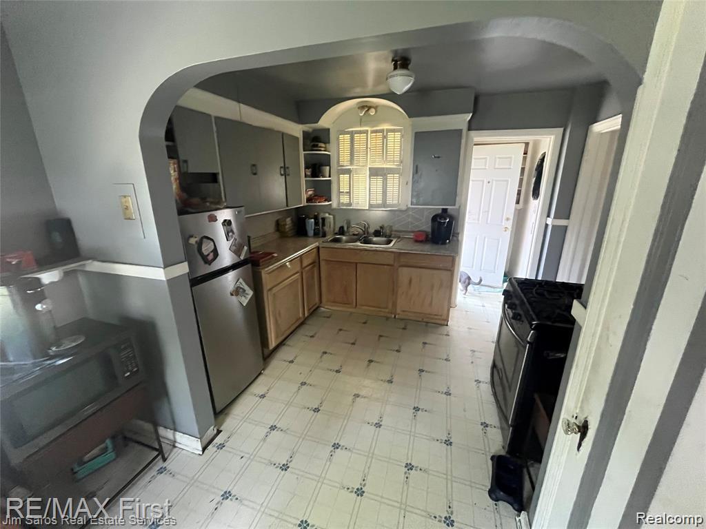 6334 Hereford Street, Detroit, MI 48224 — Photo 5