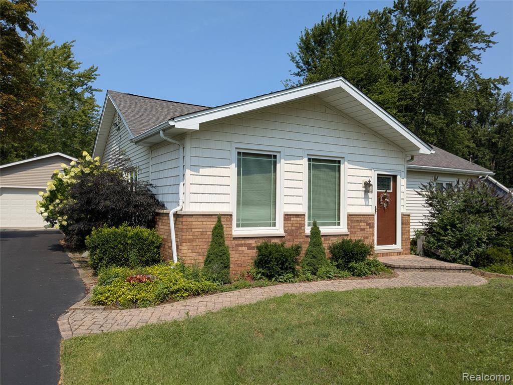 9512 Pearl Beach Boulevard, Algonac, MI 48001 — Photo 4
