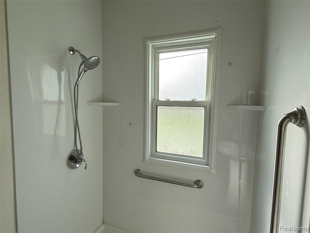319 Polk Avenue, River Rouge, MI 48218 — Photo 17