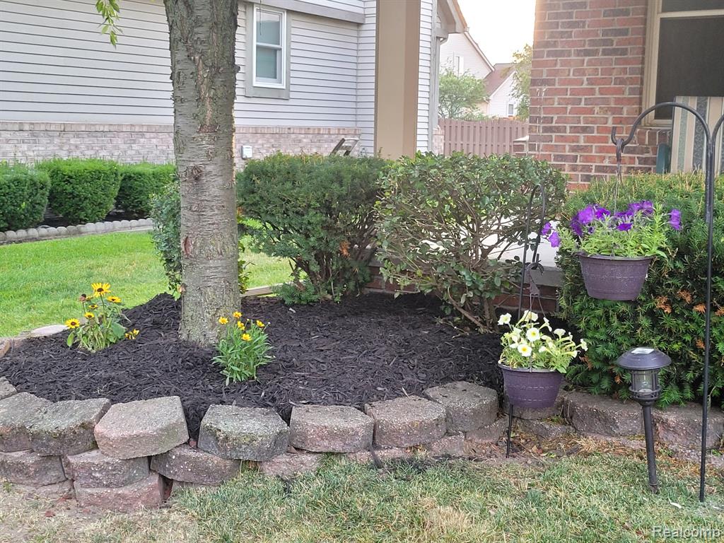 964 Henry Ruff Rd. Road, Garden City, MI — Photo 20