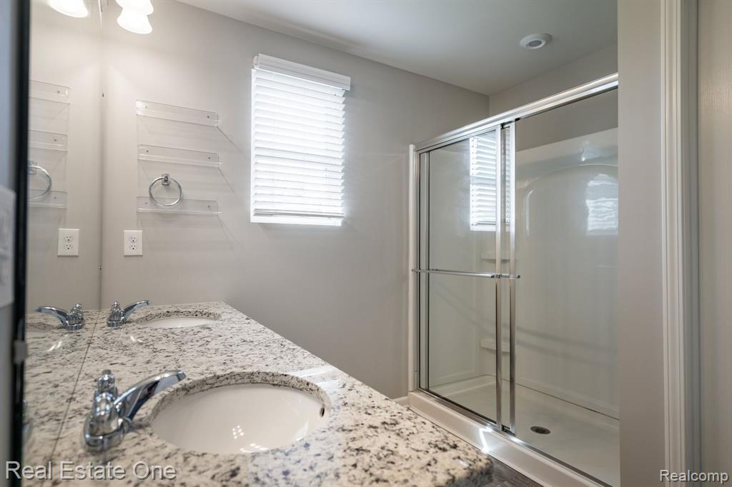 4896 BROOMFIELD Way, Lake Orion, MI — Photo 17