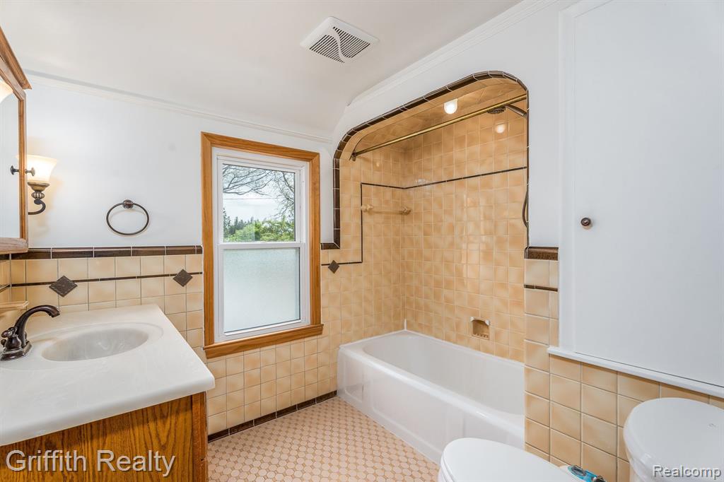 707 ELMWOOD Street, Dearborn, MI 48124 — Photo 21