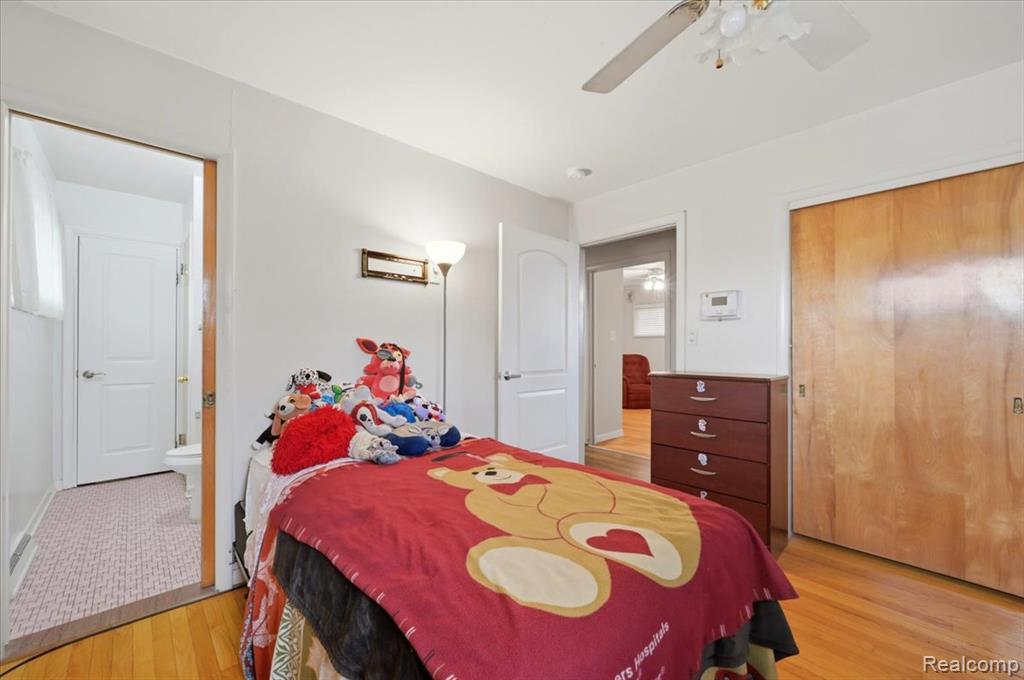 7439 Carrousel Boulevard, Westland, MI — Photo 20