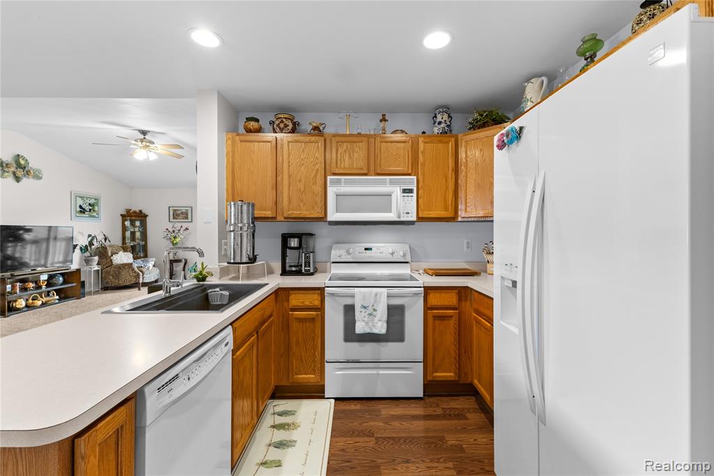 11000 Hayes Street, Grand Blanc, MI 48439 — Photo 16