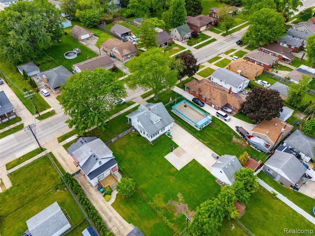 24248 Hayes Avenue, Eastpointe, MI 48021 — Photo 56