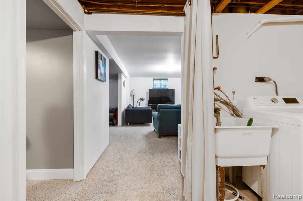 400 CLARENDON Street, Ann Arbor, MI 48103 — Photo 17