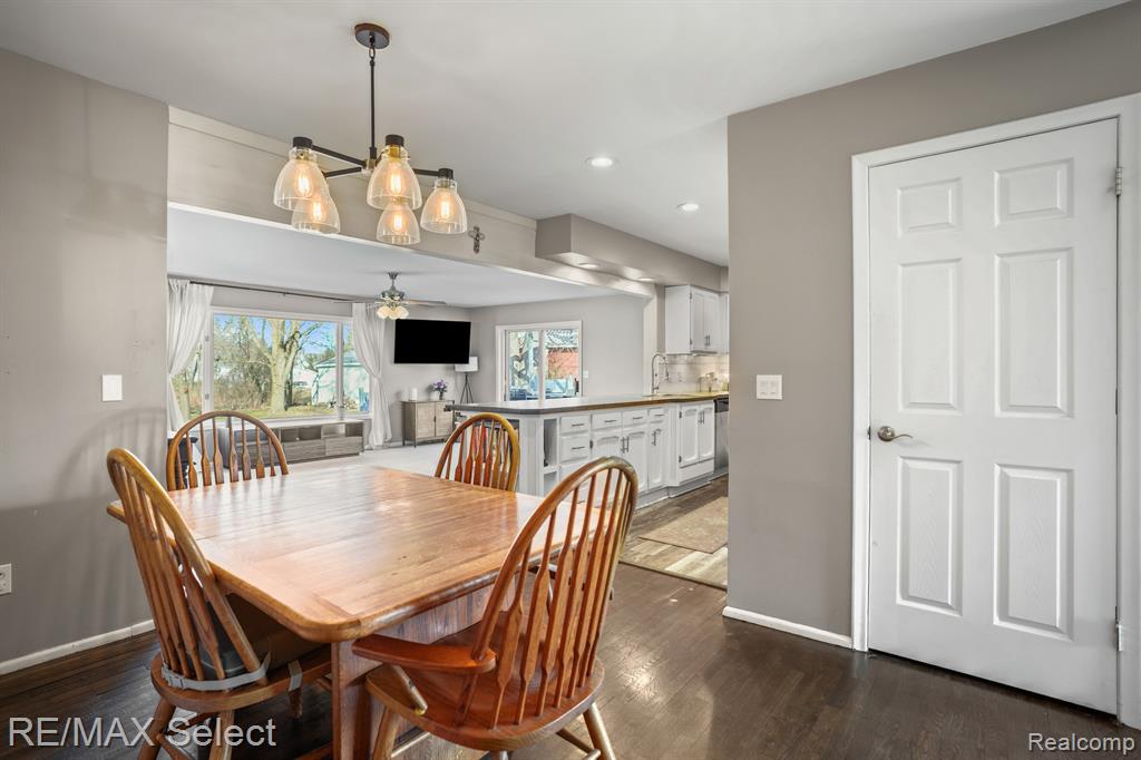 7028 RIEGLER Street, Grand Blanc, MI 48439 — Photo 6