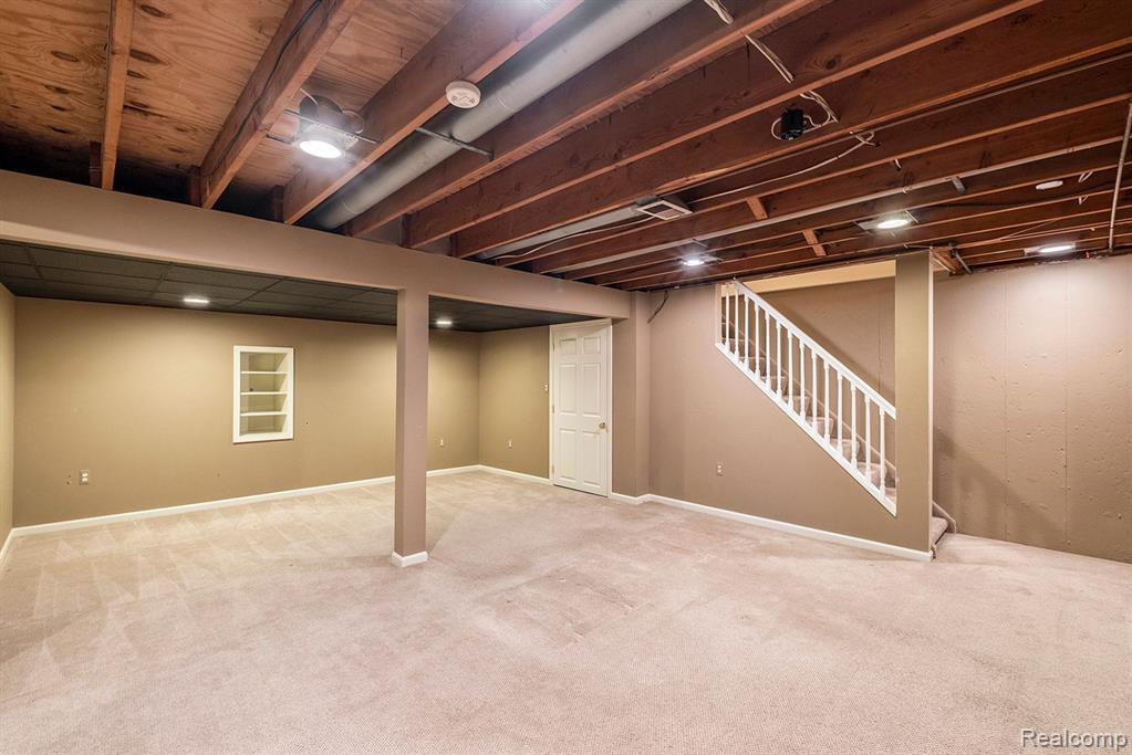 9170 ROBERT BURKE Drive, Brighton, MI 48116 — Photo 17