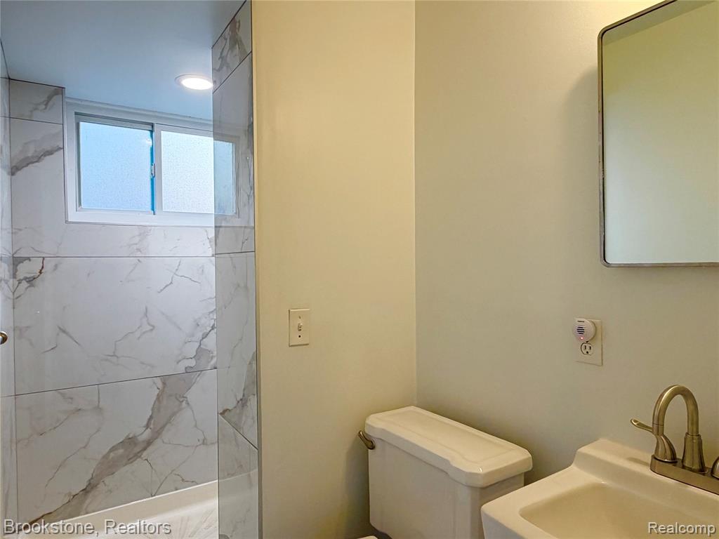 8912 Ardel Drive, Sterling Heights, MI 48314 — Photo 20