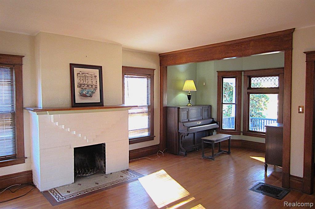 77 Franklin Boulevard, Pontiac, MI 48341 — Photo 4