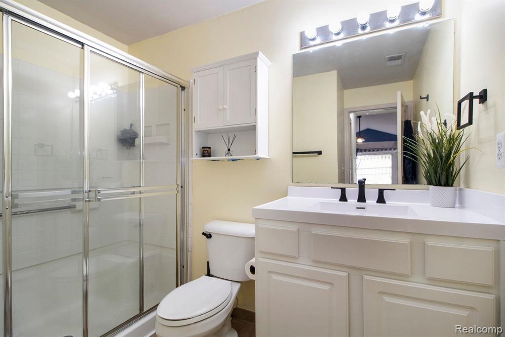 47935 Cardiff Avenue, Canton, MI 48188 — Photo 27