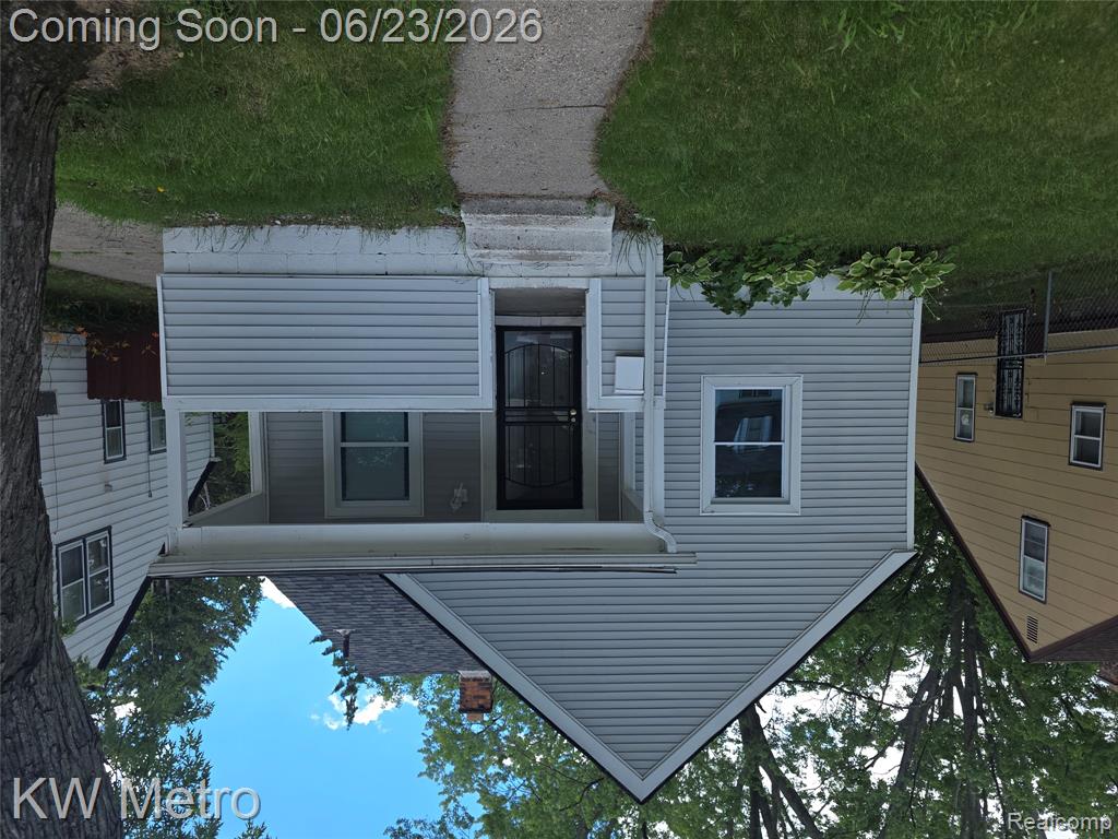 19350 Huntington Road, Detroit, MI 48219