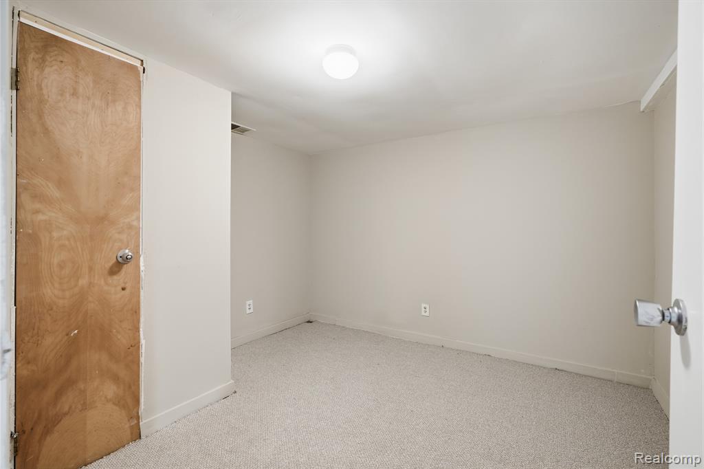 640 Martin Luther King Jr Boulevard S, Pontiac, MI 48341 — Photo 31