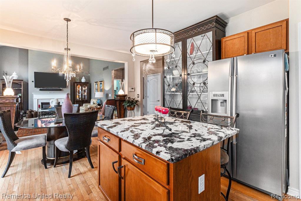 1304 YOSEMITE VALLEY Drive, Milford, MI 48381 — Photo 12